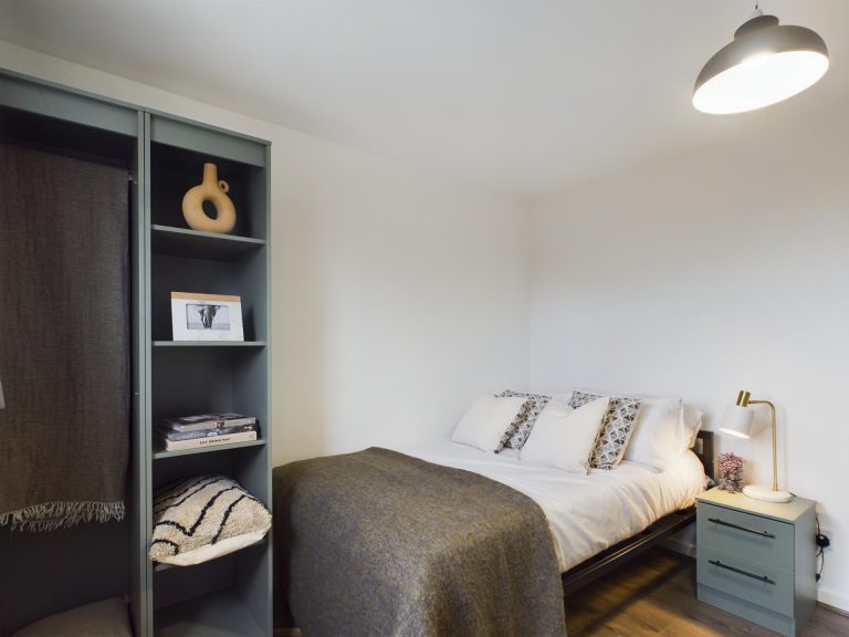  6 Bedroom House - 2 Clint Rd  -  Windsor House, 2 Clint Road  - Gallery -  13