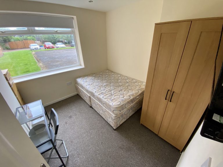  4 Bedroom House - 151 Minster  -  Minster Court  - Gallery -  4