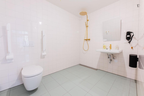 Bright studio in well-connected Katendrecht