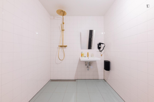 Bright studio in well-connected Katendrecht - Gallery - 45