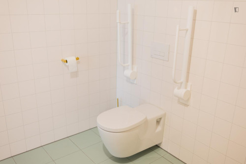 Bright studio in well-connected Katendrecht