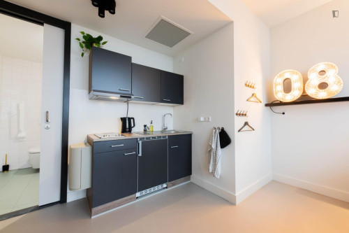 Bright studio in well-connected Katendrecht - Gallery - 39