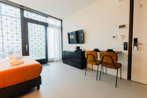 Bright studio in well-connected Katendrecht - Gallery - 24