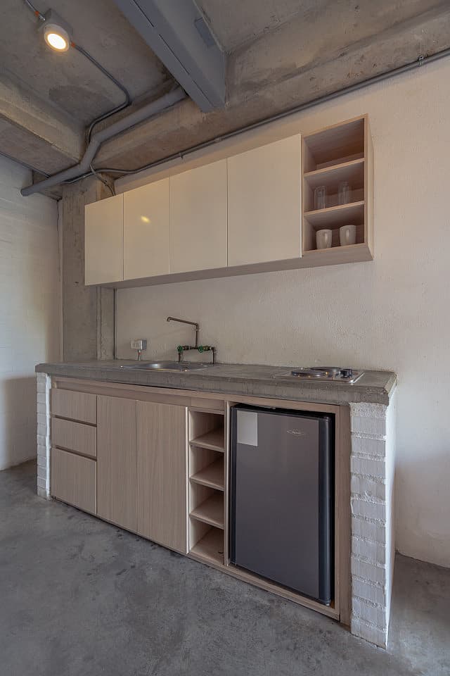 Loft With Green View Balcony - Coliving Studios and Creative Coworking in Medellín's Laureles Neighborhood - Gallery - 20