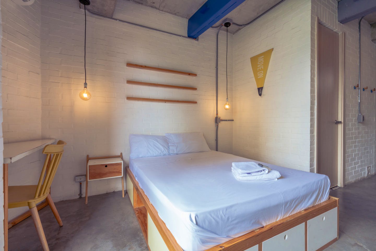 Loft With Green View Balcony - Coliving Studios and Creative Coworking in Medellín's Laureles Neighborhood - Gallery - 23