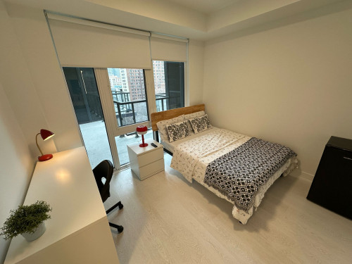 308 Jarvis St  - Gallery -  5