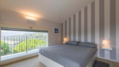 Luxury Apartment in Modern Villa Unit 2 - Gallery - 27
