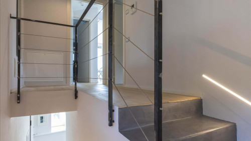 Luxury Apartment in Modern Villa Unit 2 - Gallery - 11