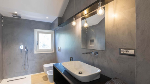 Luxury Apartment in Modern Villa Unit 2 - Gallery - 12