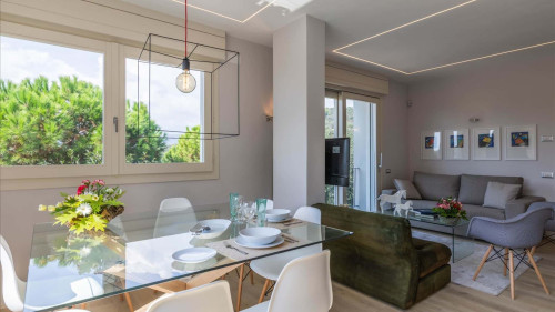Luxury Apartment in Modern Villa Unit 2 - Gallery - 22