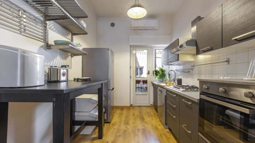 OTR Apartment - Gallery - 11