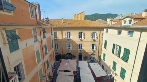 Delle Erbe – The Nightlife