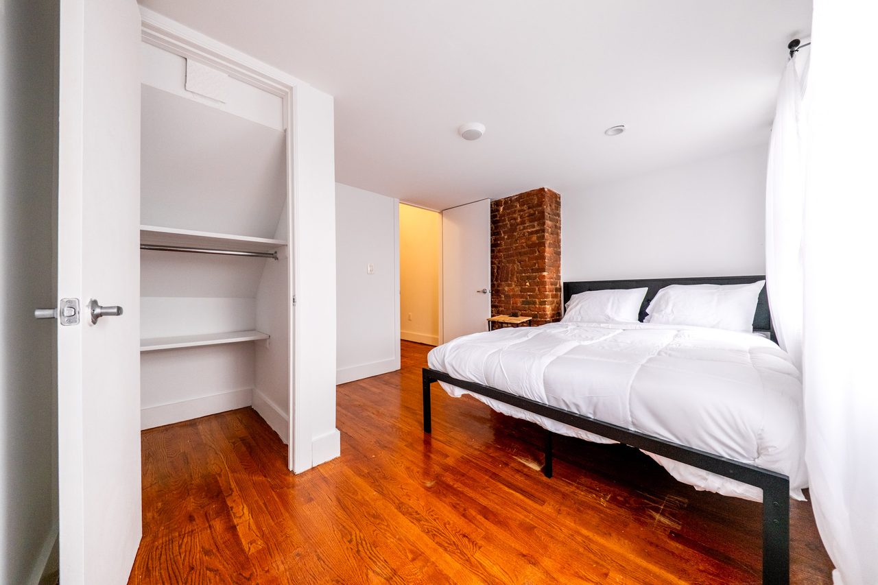 #1848: Bushwick - Queen Bedroom B - #1848: Bushwick - Gallery - 12