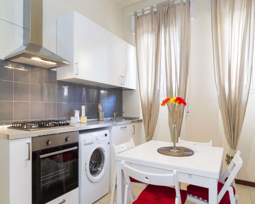 Stanza in Piazza VII Novembre 1944