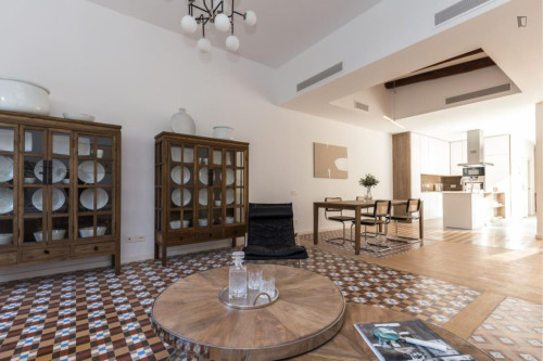 Spacious 3-bedroom flat in Ciutat Vella - Gallery - 26
