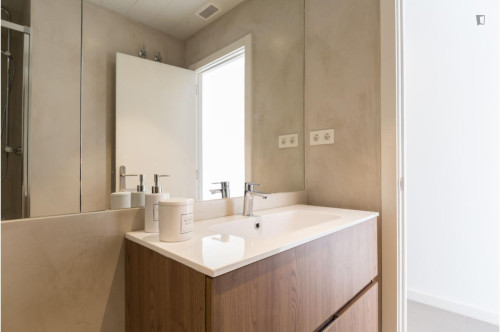 Spacious 3-bedroom flat in Ciutat Vella - Gallery - 7