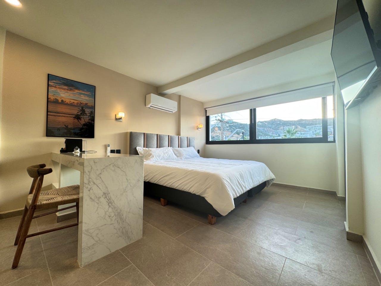 King Bed Room - 3