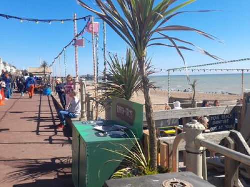 1 bedroom close to the beach