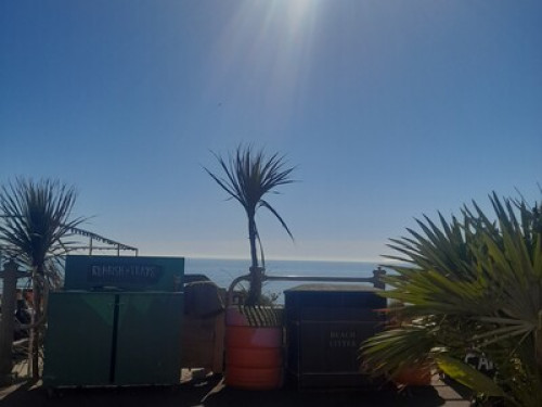 1 bedroom close to the beach