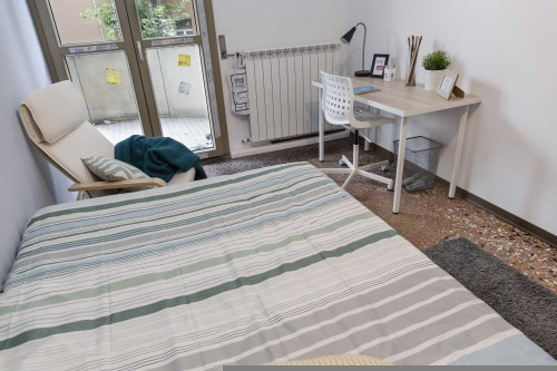 Stanza in Viale Giovanni Vicini