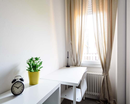 Stanza in Via Oreste Regnoli