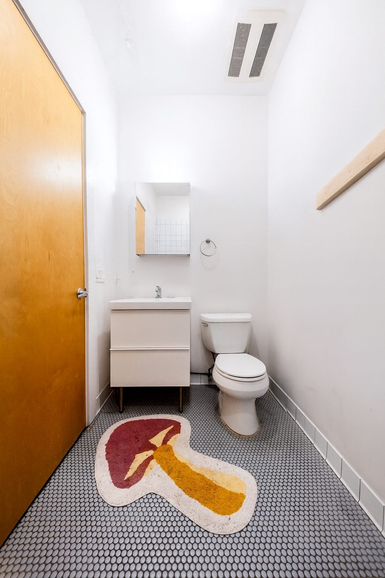  #1843: Prospect Lefferts Gardens - Queen Bedroom E  -  #1843: Prospect Lefferts Gardens  - Gallery -  14