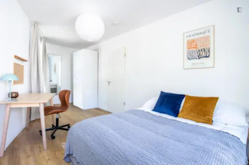 Admirable double bedroom in Schlump