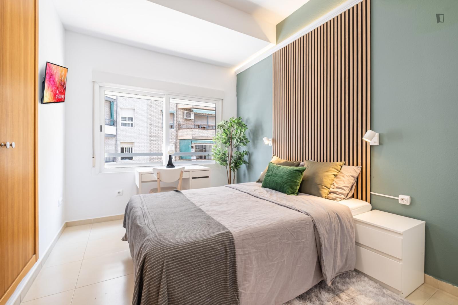 Exquisite Double Bedroom In Benalua - 1
