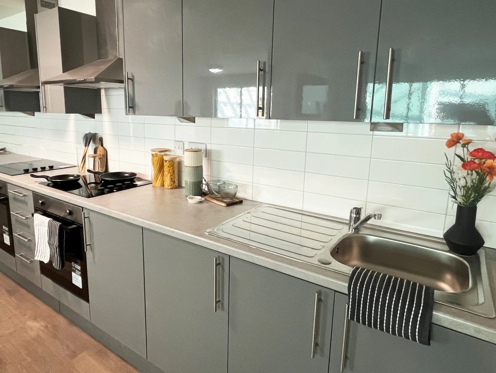  En-Suite  -  St Andrews Church  - Gallery -  2