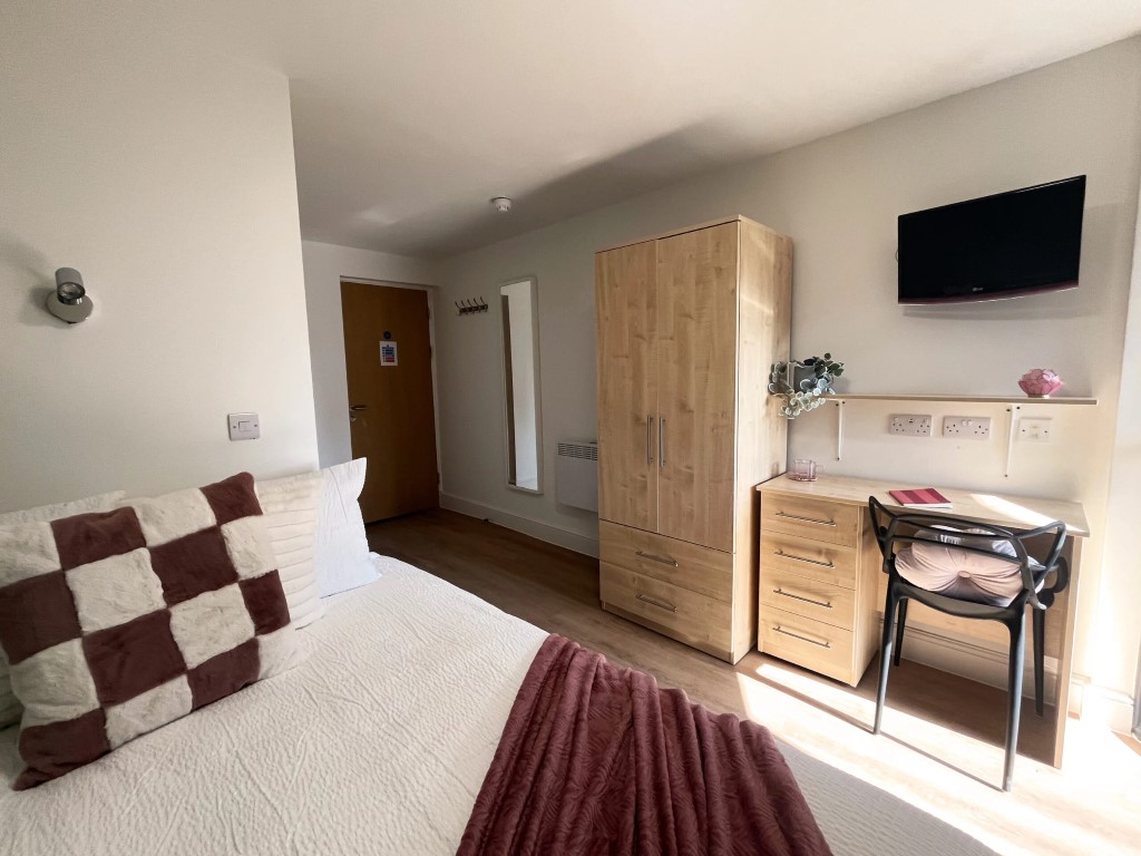 En-Suite Double - St Andrews Church - Gallery - 12