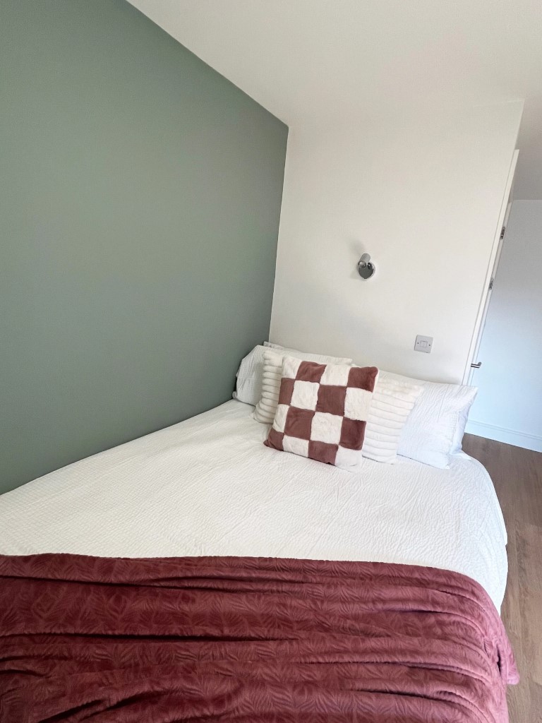  En-Suite Double  -  St Andrews Church  - Gallery -  1