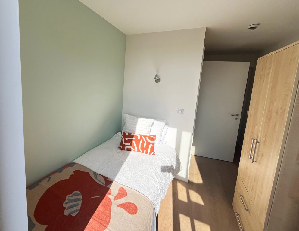 En-Suite With Balcony - St Andrews Church - Gallery - 11