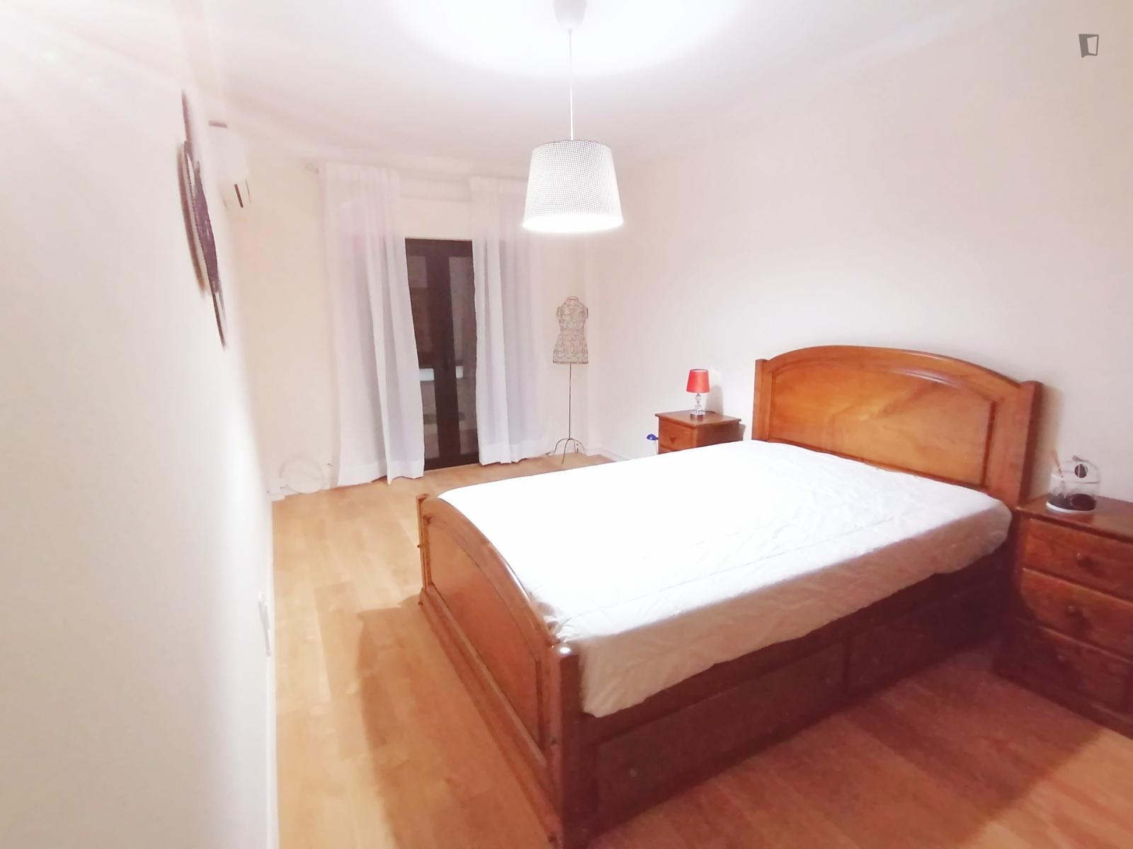  Sunny Bedroom Not Far From IPS  -  Sunny bedroom not far from IPS  - Gallery -  1