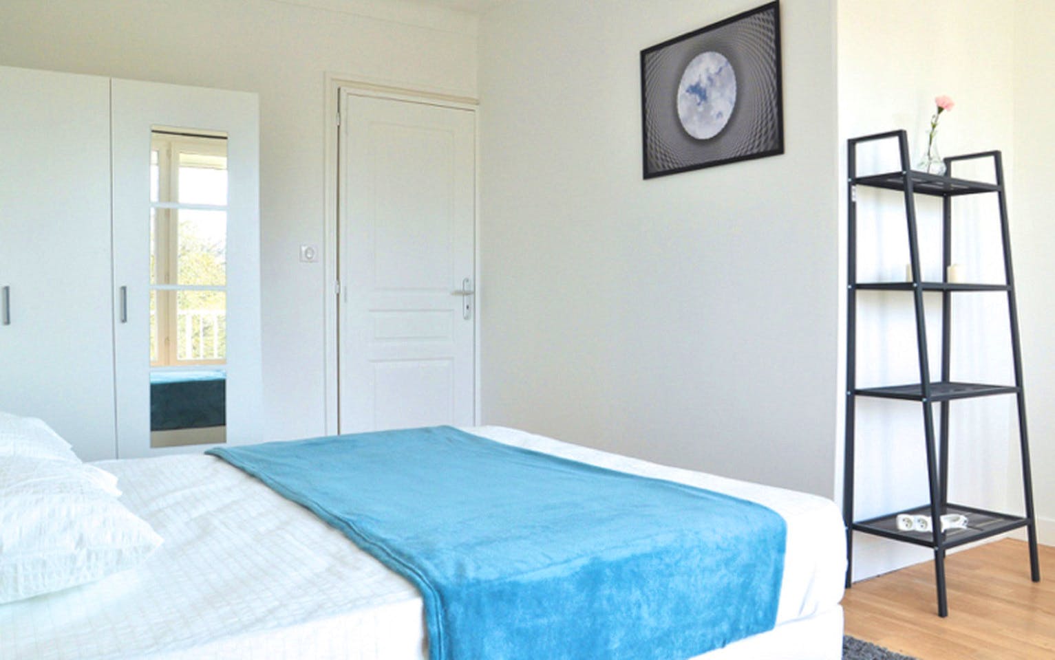 Spacious Room With Balcony - 15m² - NT2 - 18