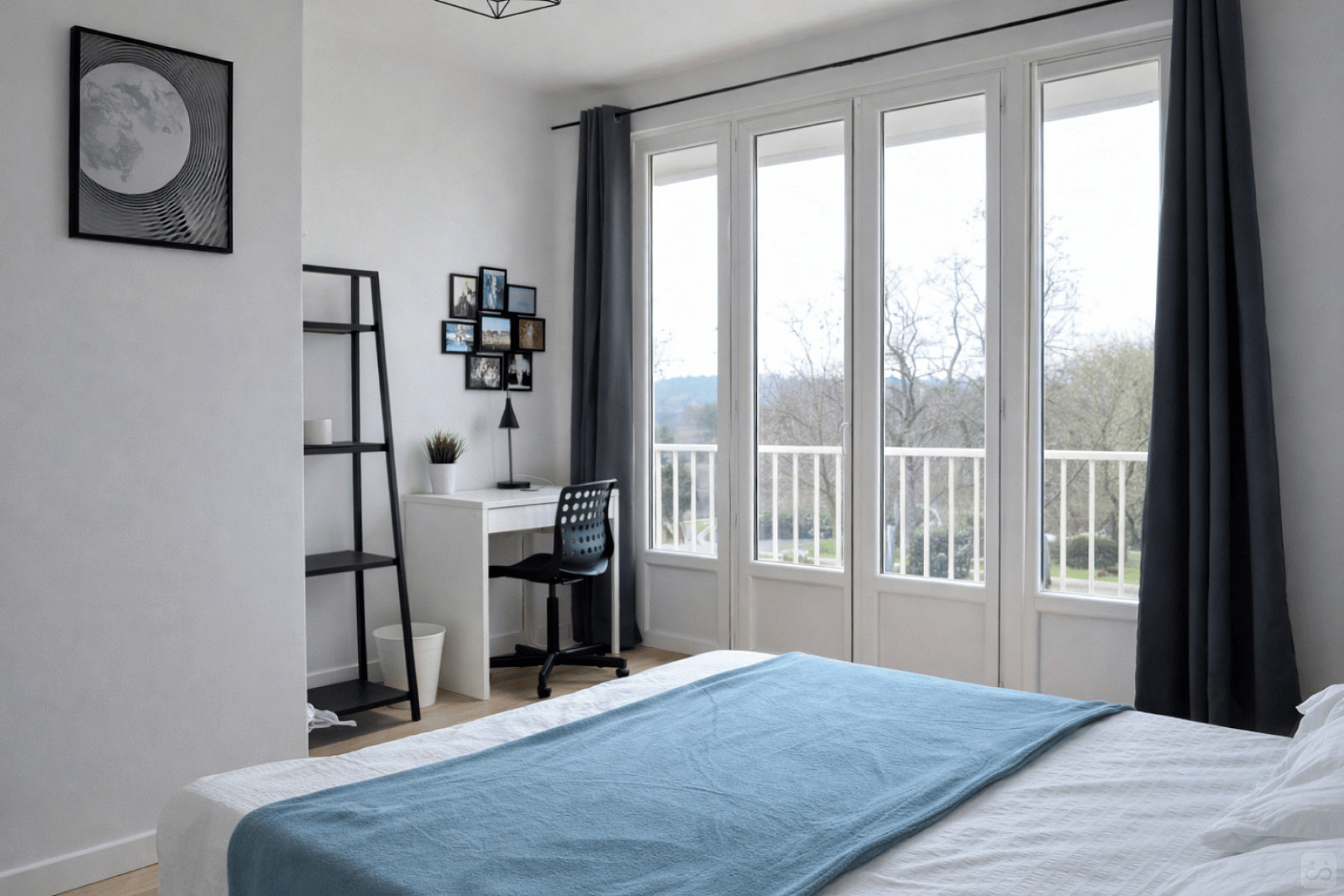 Spacious Room With Balcony - 15m² - NT2 - 4