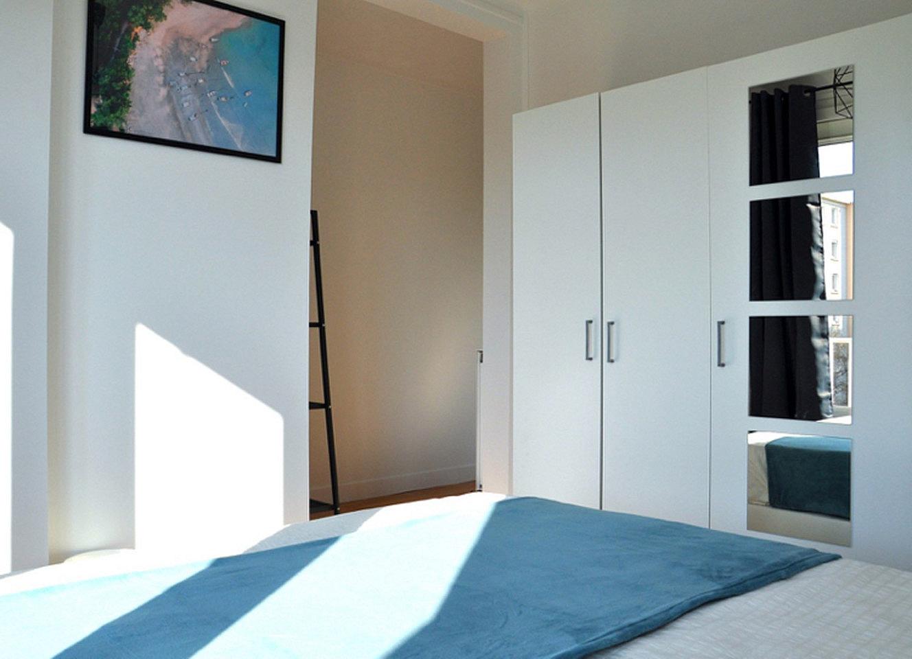 Large Bedroom With Balcony - 15m² - NT1 - 8
