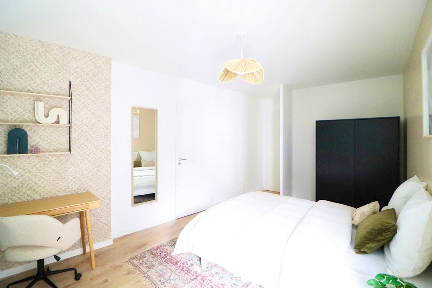  Rent This Marvellous 18 M² Bedroom With Its Private Shower Room  -  Spacious 85 m² apartment to rent in the north of Strasbourg  - Gallery -  3
