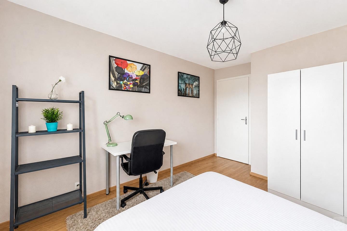 Spacious Cosy Room - 17m² - ST58 - 1