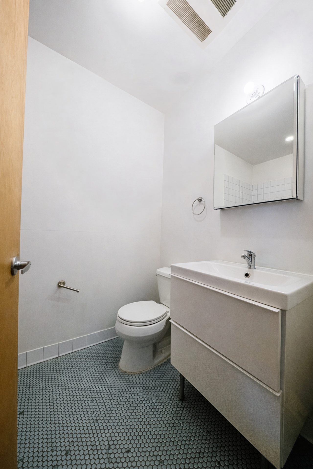  #1841: Prospect Lefferts Gardens - Queen Bedroom A  -  #1841: Prospect Lefferts Gardens  - Gallery -  1