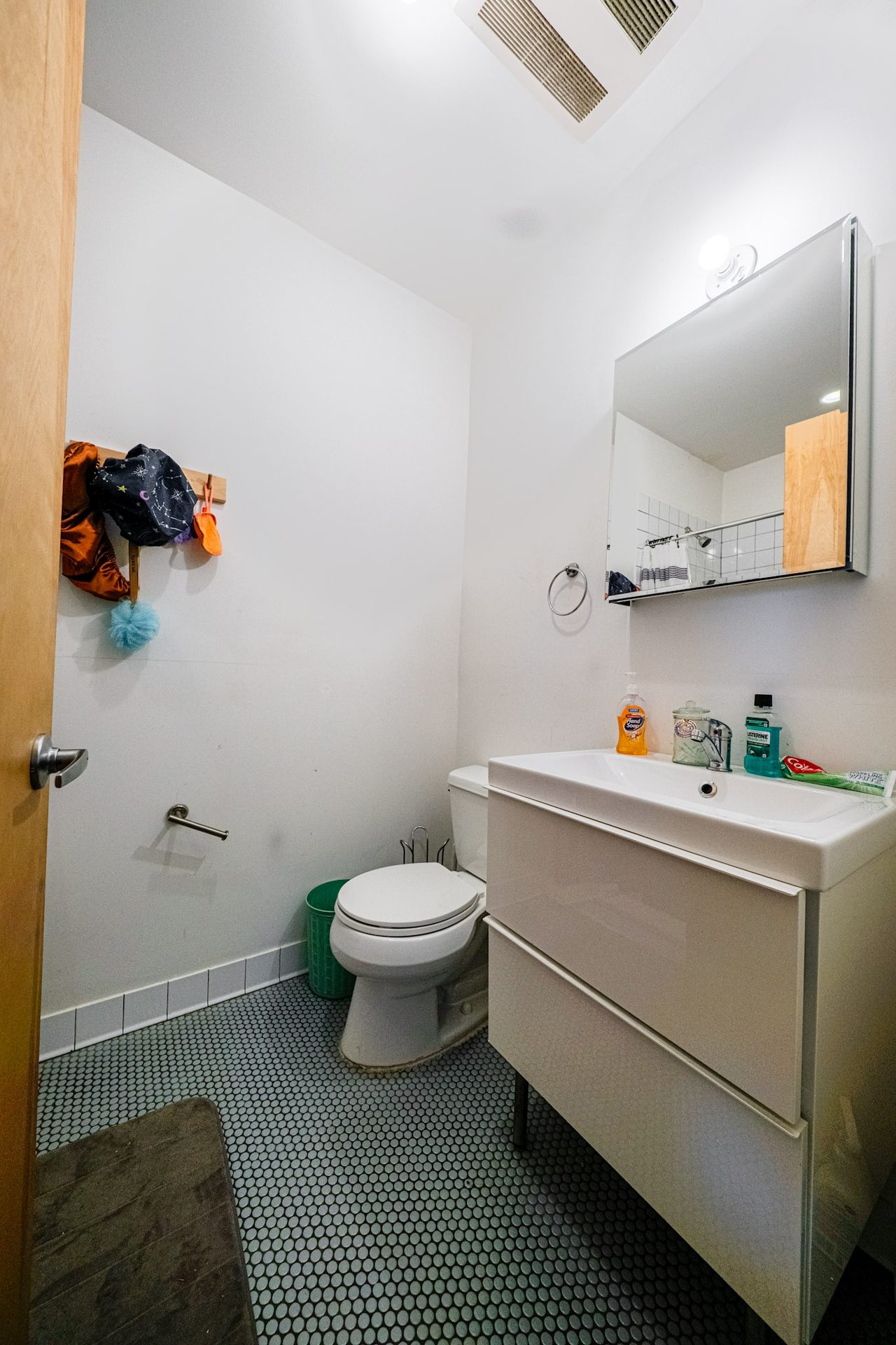  #1841: Prospect Lefferts Gardens - Queen Bedroom B  -  #1841: Prospect Lefferts Gardens  - Gallery -  1