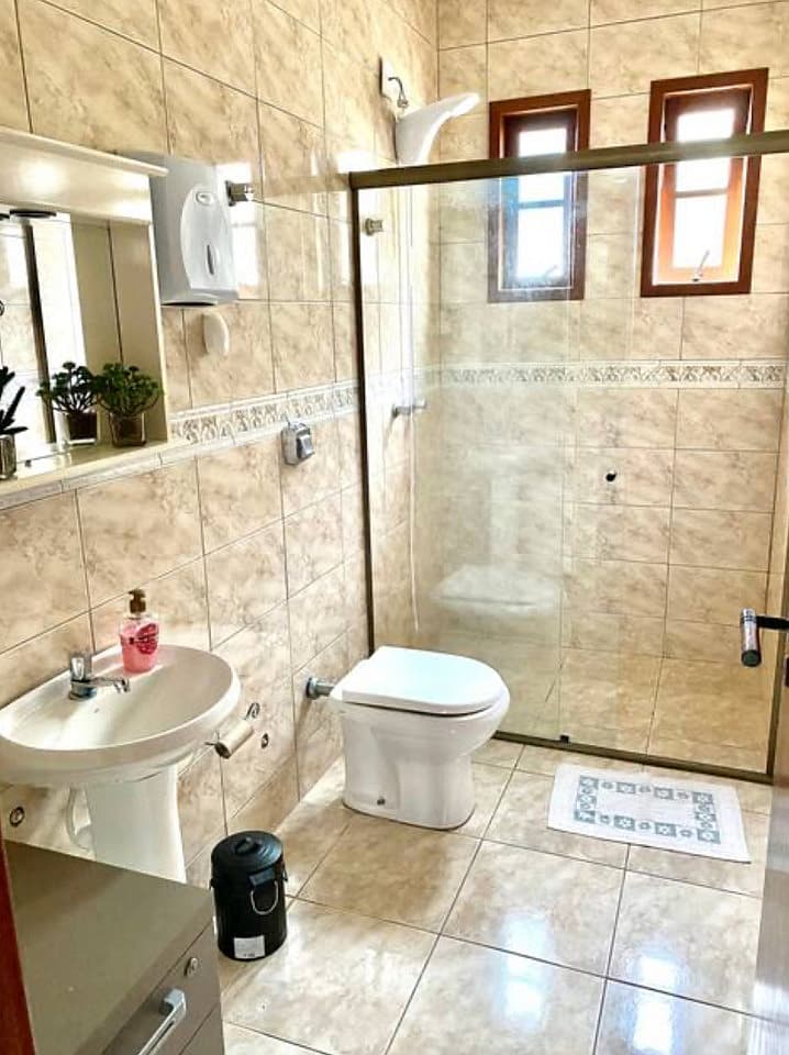 Quarto Essencial  -  Dynamic Coliving Community in Córrego Grande: Live, Work, Connect!  - Gallery -  13