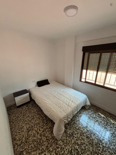 Homely double bedroom in Castellón de la Plana