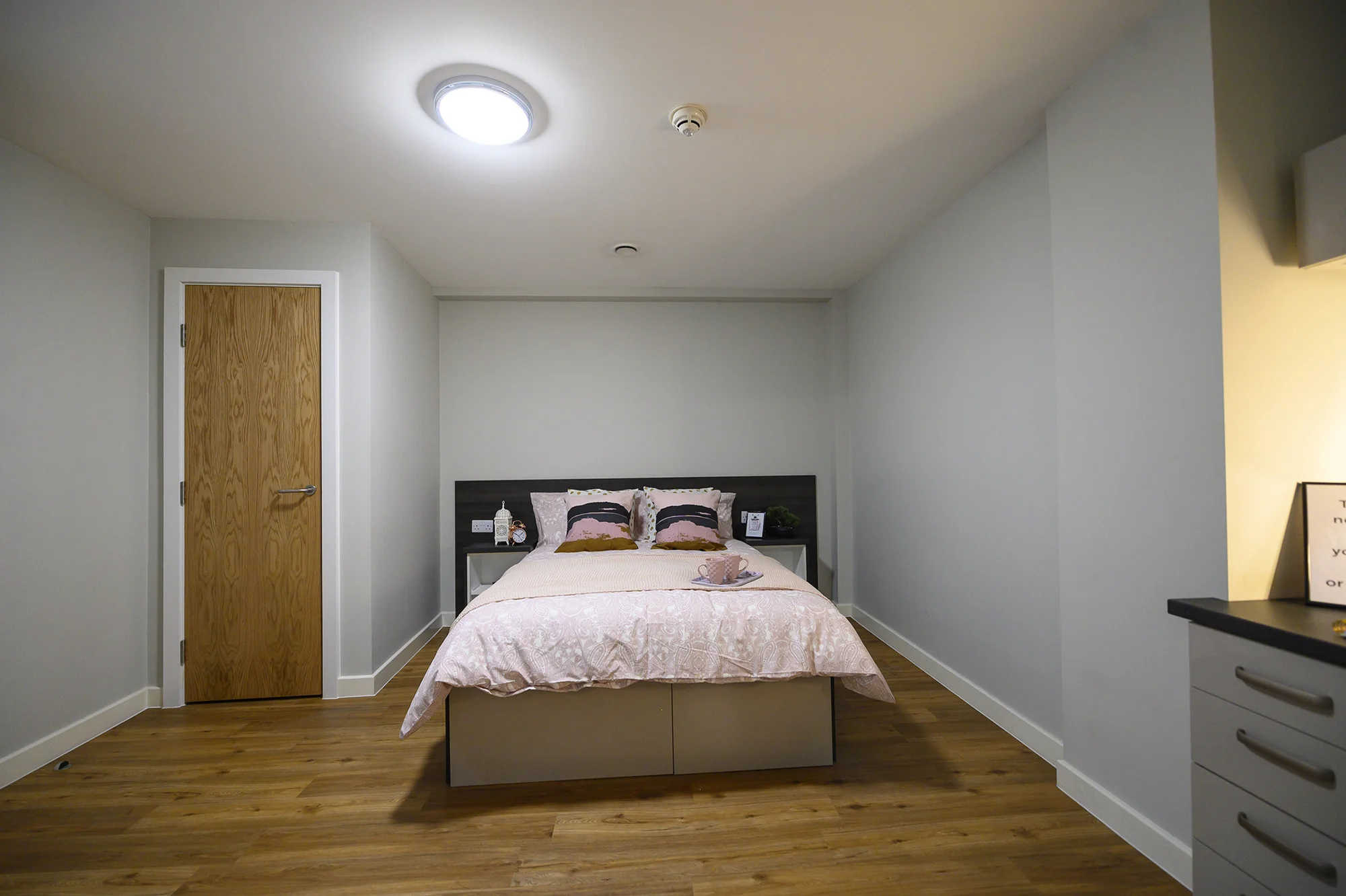  One-Bed Flat  -  Sovereign Newbank  - Gallery -  4