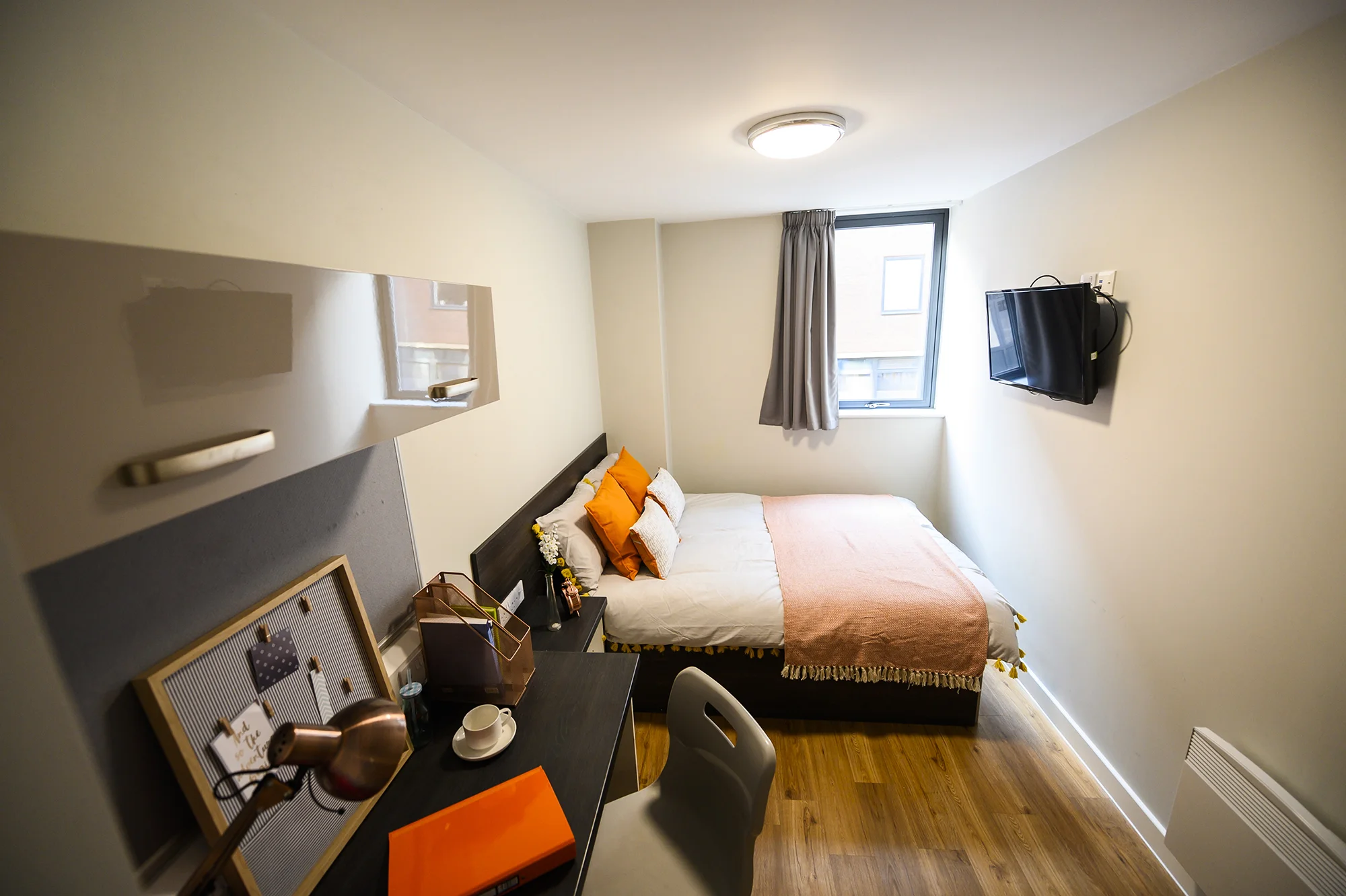  2-Bed Flat - 1 Double/1 Single  -  Sovereign Newbank  - Gallery -  1