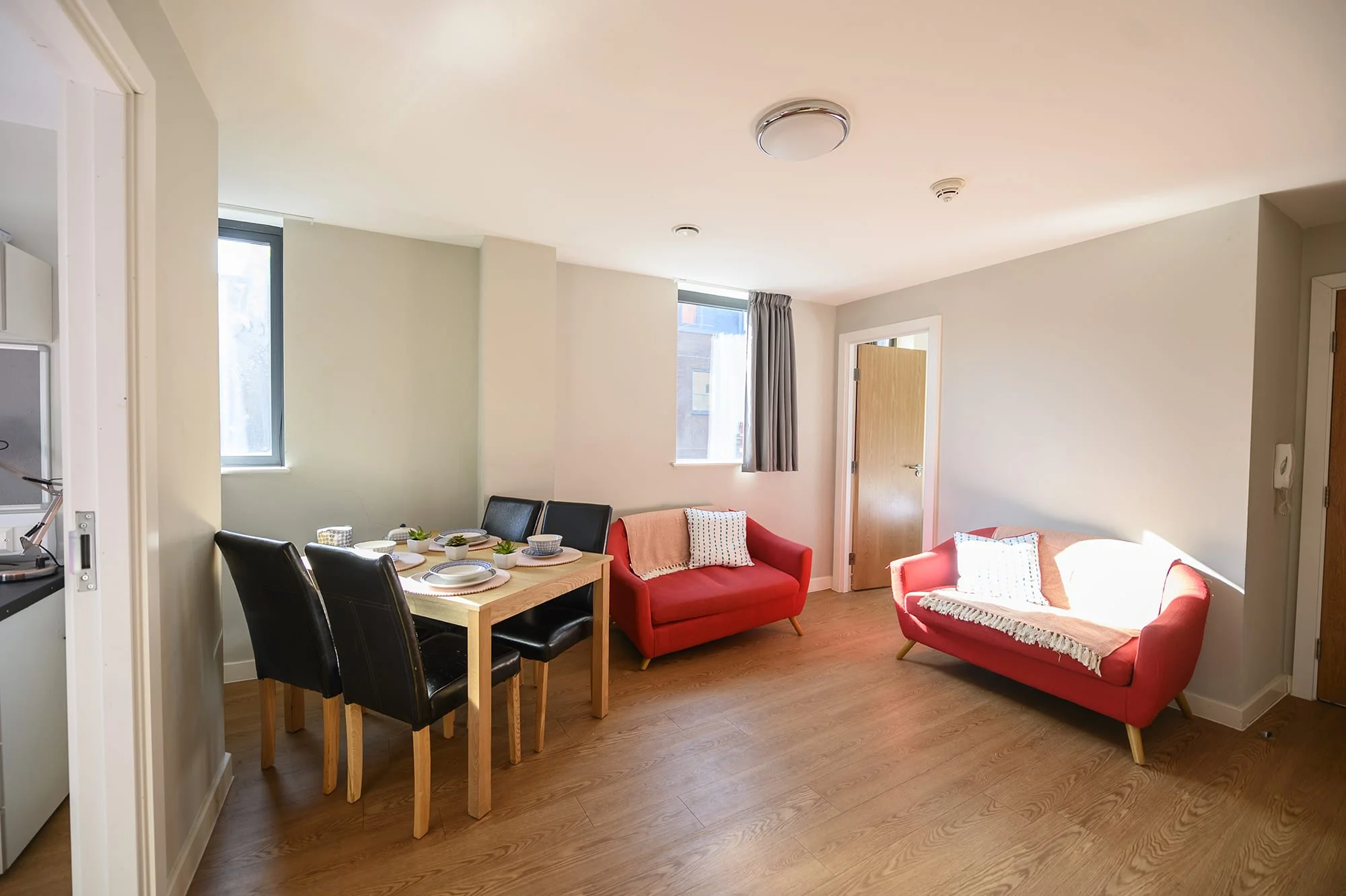  3-Bed Flat - 2 Double/1 Single  -  Sovereign Newbank  - Gallery -  10