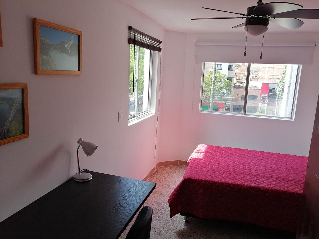 Private Bedroom With Private Bathroom Next Door, Medium Size 402-1 - 1