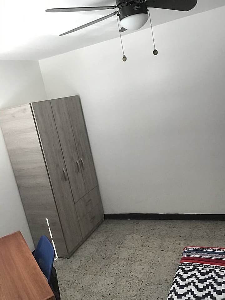  Private Bedroom With Private Bathroom Next Door, Medium Size 201-2  -  Cozy rooms in Laureles  - Gallery -  3