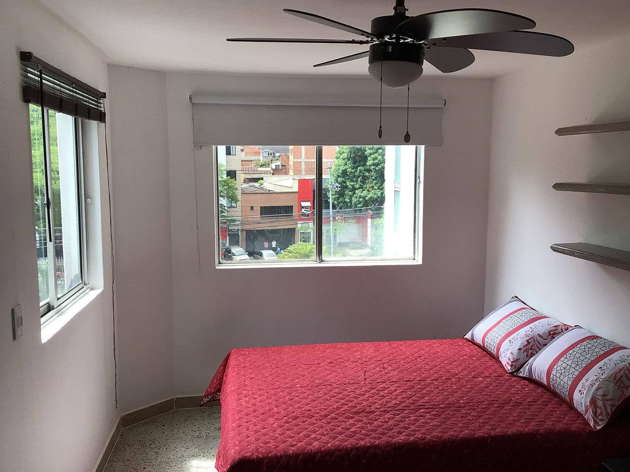  Private Bedroom With Private Bathroom Next Door, Medium Size 402-1  -  Cozy rooms in Laureles  - Gallery -  15