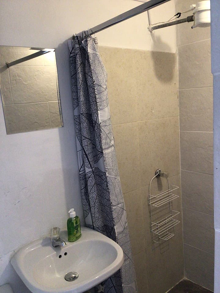  Private Bedroom Private Bathroom Inside, Medium Size 402-2  -  Cozy rooms in Laureles  - Gallery -  8