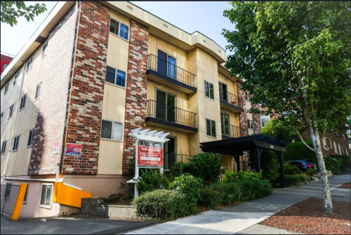 Goss Apartments